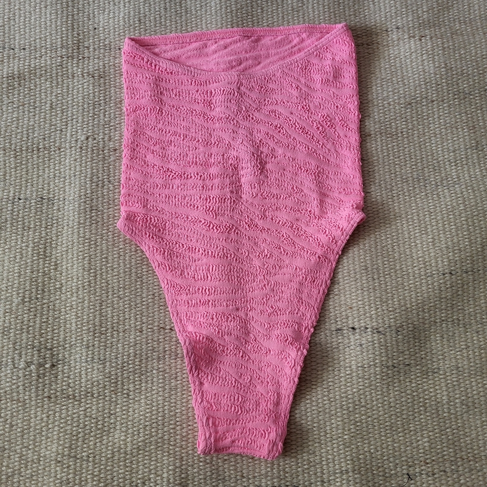NWT Bond-Eye Fane One Piece Swimsuit in Pink Tiger - Picture 9 of 9